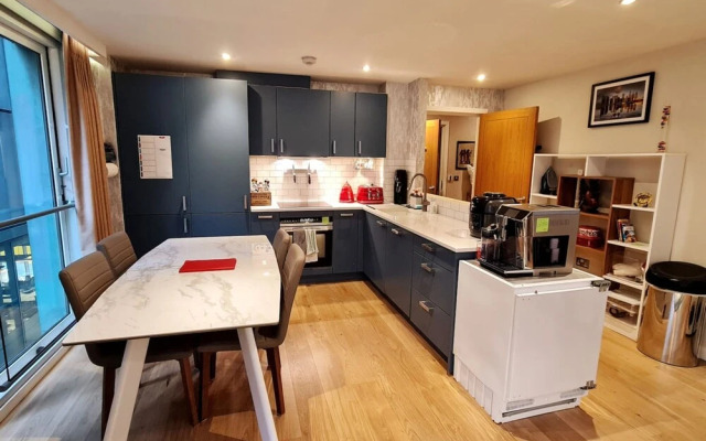 Stylish and Modern 1 Bedroom Apartment in Farringdon