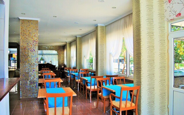 Select Apart Hotel