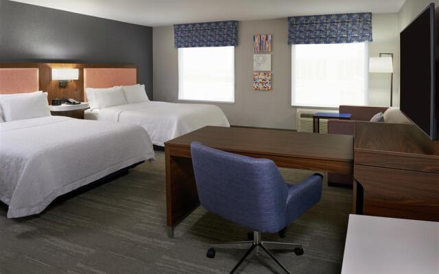 Hampton Inn & Suites by Hilton Montreal-Dorval