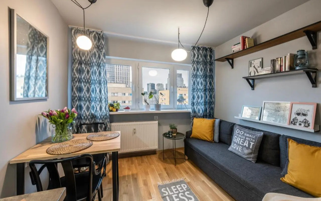 Spacious Flat for 6 at Wolska 15