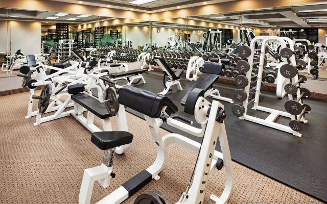 Crowne Plaza Knoxville Downtown University by IHG