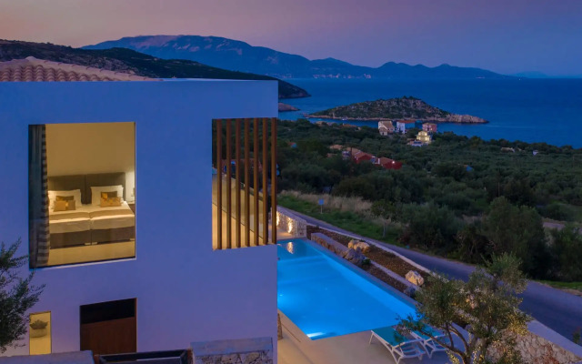 The Sall Villa
