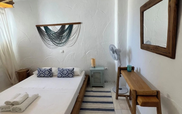 Luxurious Villa Oasis in Paros