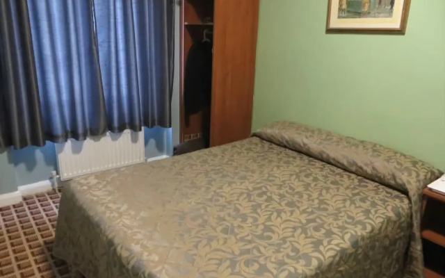 Corbigoe Hotel