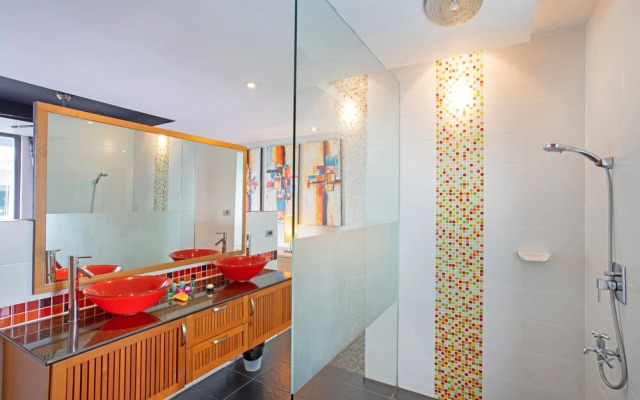 Chic and Modern 3BR Pool Villa Kloua