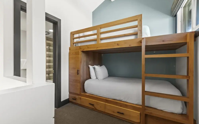 Snow Flower 126 2 Bedroom Condo