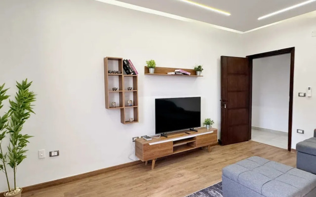 The Built-up 2 BDR Condo 15 min to CAI Airpt