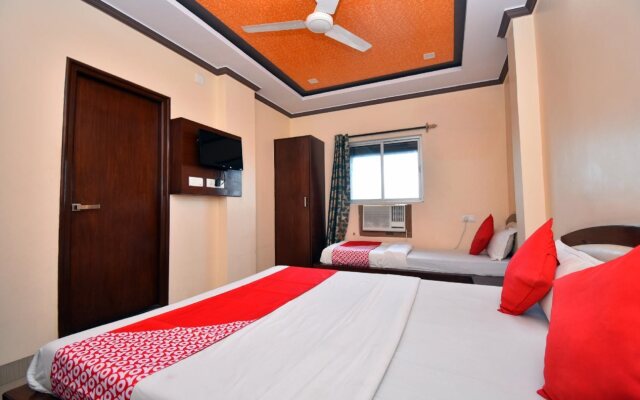 Hotel Shri Dev