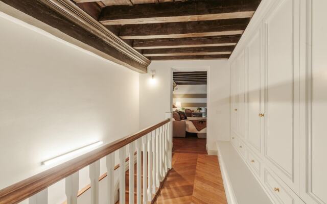 Casa Edgar in Lucca With 2 Bedrooms and 2 Bathrooms