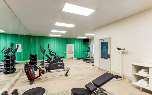 Holiday Inn Express Hauppauge by IHG