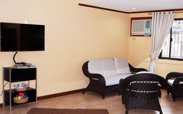 Apartelle Royal