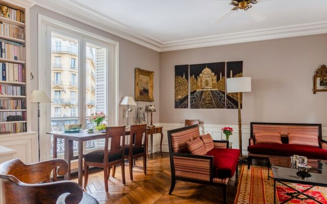 Paris Royal South Residence