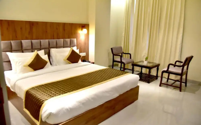 Hotel Aarna