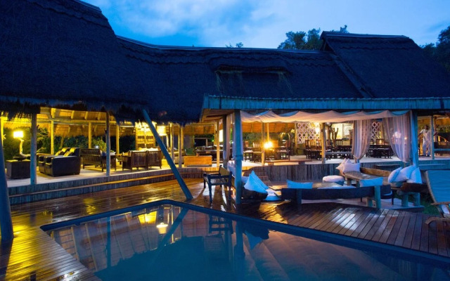 Selinda Camp