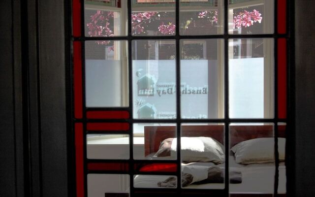 Ensche-Day Inn