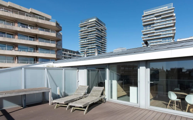 Central Flat With Sunny Terrace