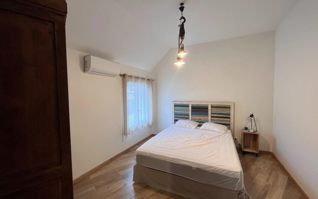 Beautiful House in Lacanau Near sea