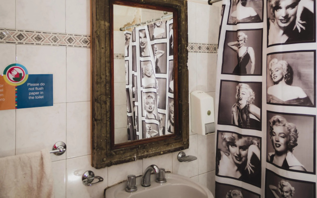 Babilonia Hostel