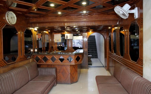 Hotel Raj