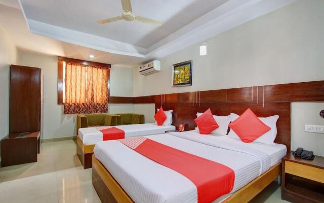 OYO 958 Hotel Greenwood Inn
