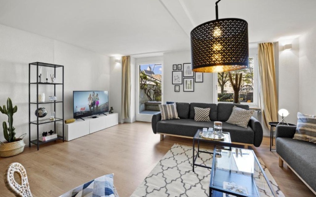 Stadtwohnung am Wasser I Terrasse mit Rheinblick I NETFLIX I APPLE TV – Guest Rooms – Basel