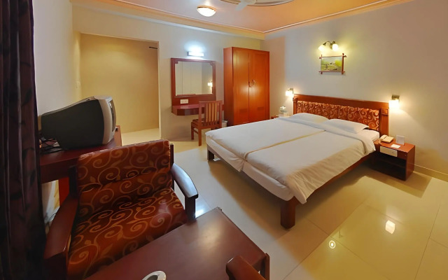 Hotel Gnanam
