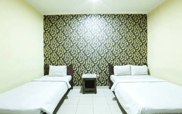 Newly Frances Hotel Cipaganti