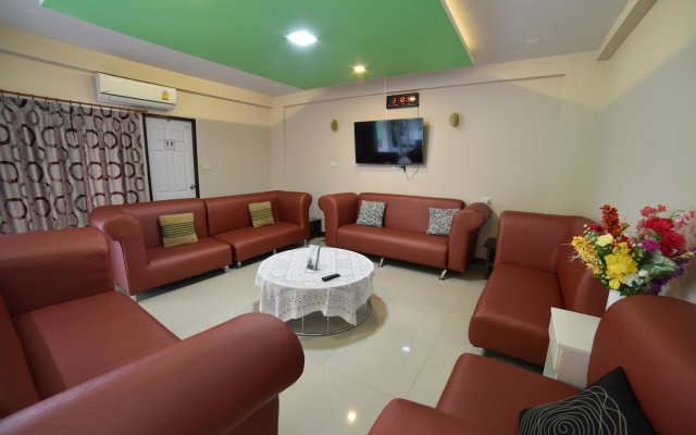 Gold Airport Suites