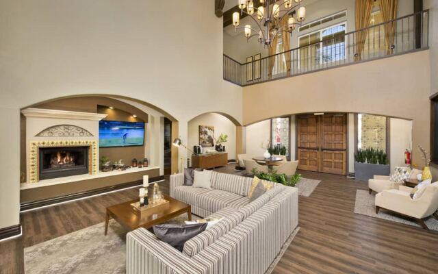 Bluebird Suites in Santa Clara