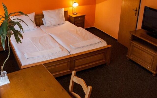 Hotel a Restaurace U Hrnčíře