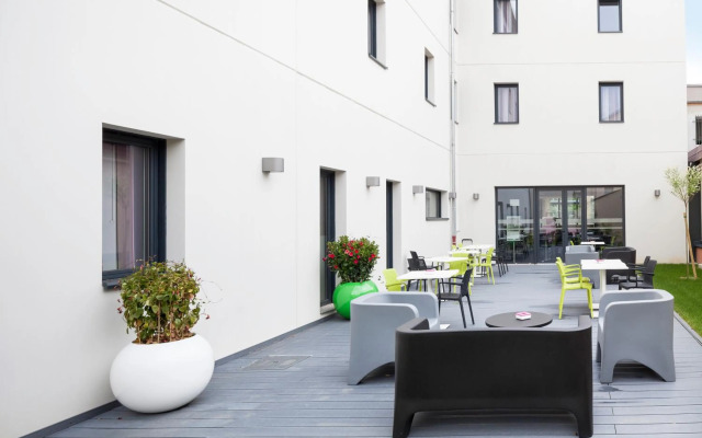 ibis Styles Montbeliard Centre Velotte