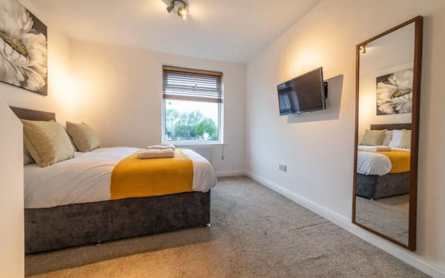 The Elk Suite Sasco Apartments