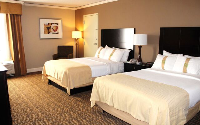 Holiday Inn Executive Center-Columbia Mall, an IHG Hotel