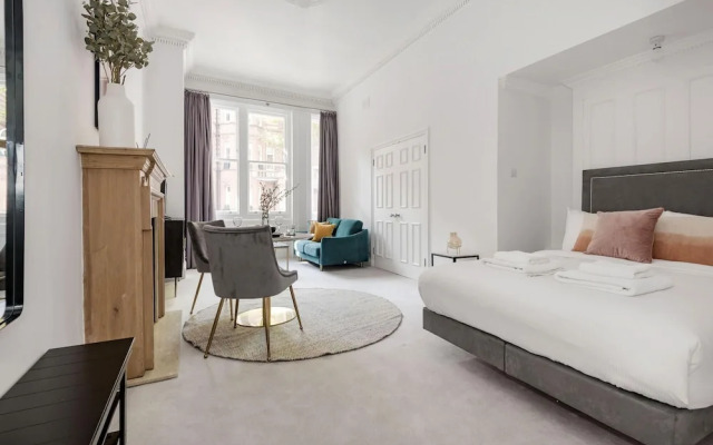The Chelsea Studio Next to Sloane Square