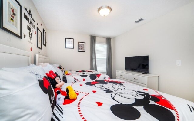 5267 Wildwood Way 5 Bedroom Home