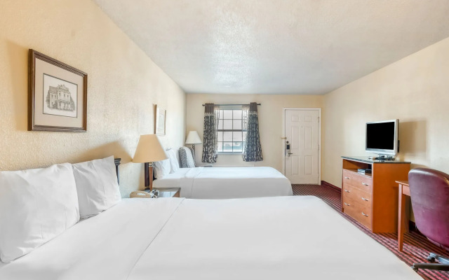 OYO Hotel Jefferson TX Hwy 59