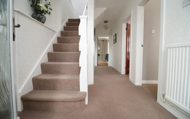 Becky's Bungalow by Tŷ SA - NEW Sleeps 8