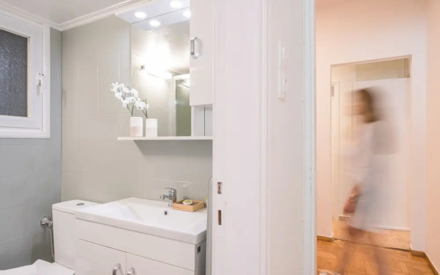 Modern Design Apartment Near Acropolis 2