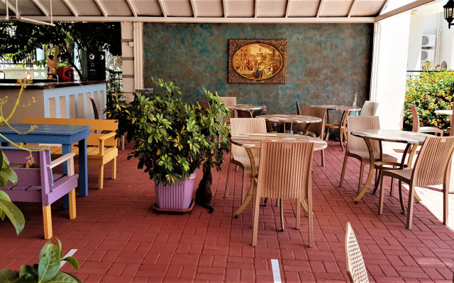Summer Rose Hotel