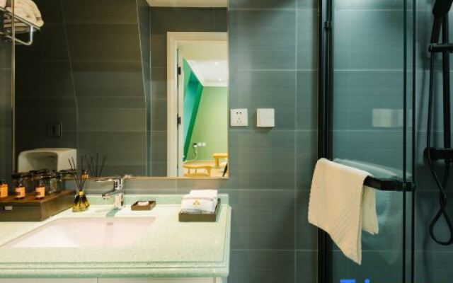 Shu Yi Shu Er B&B（Dalian Nanshan Road Shop）