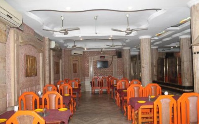 Hotel Roopali