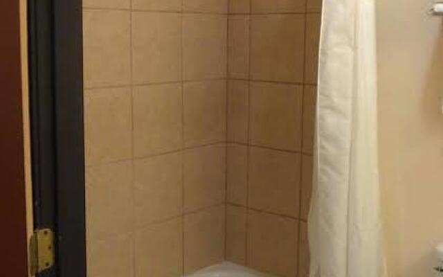 Robinson Inn and Suites