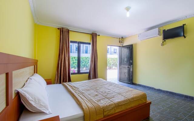 Halay Inn Tanjung Marowa