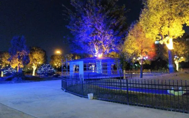 Shunjin Yibai Hotel (Yueqing Liushi)