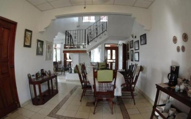 Hostal Familiar La Casita De Los Kimmell