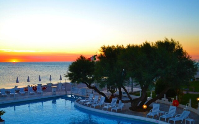Family Beach Resort Il Girasole