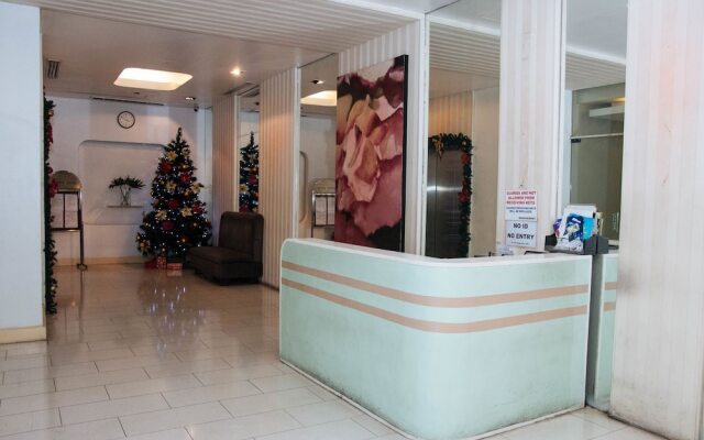 RedDoorz @ Bel Air Soho Suites Makati City