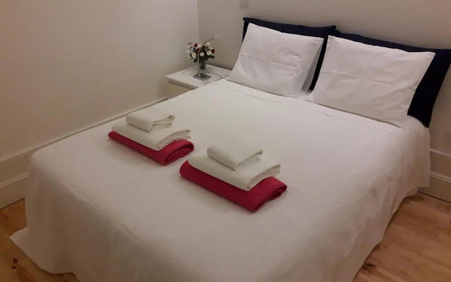 Oporto Cosy Apartment at Alegria