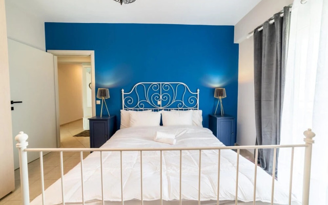 David Holiday Apartment by Estia