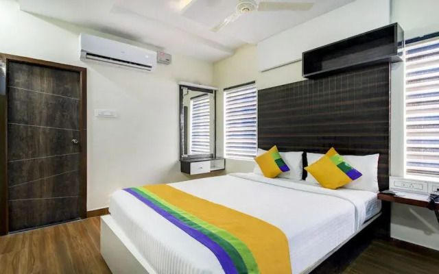 OYO 16879 Hotel Woodland